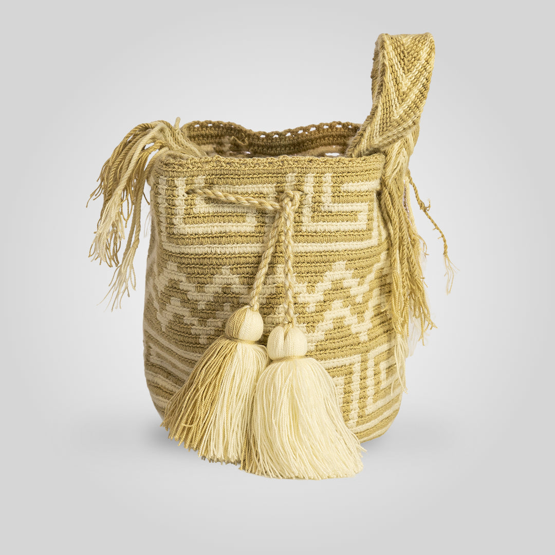 Mochila Wayuu Diseño Mediano "Talawayüupana" B12
