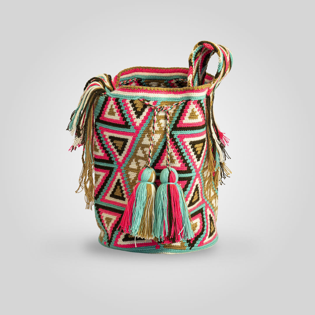 Mochila de Diseño Grande "Pütchipü'ü" A1