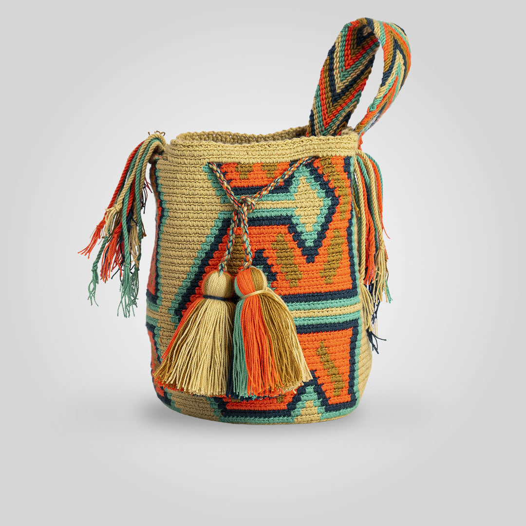 Mochila Wayuu Mediana "Aa'in" B3