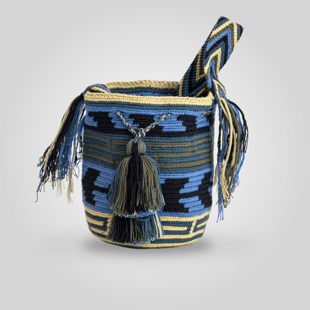 Mochila Wayuu Mediana de Diseño "Kanaas" B5