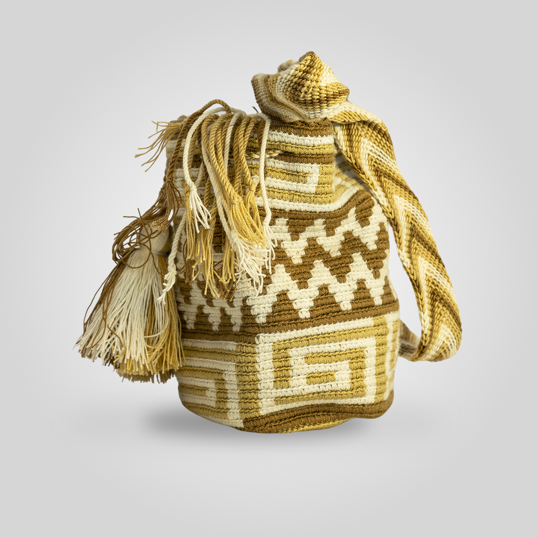 Mochila de Diseño Mediana "Outsü" B4