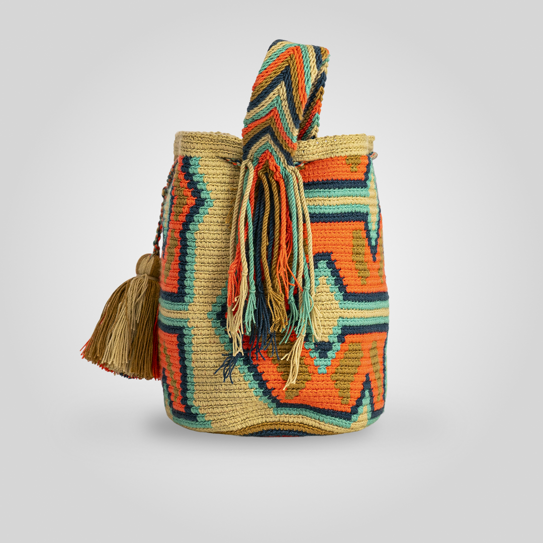 Mochila Wayuu Mediana "Aa'in" B3