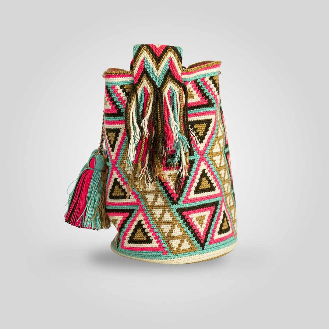 Mochila de Diseño Grande "Pütchipü'ü" A1