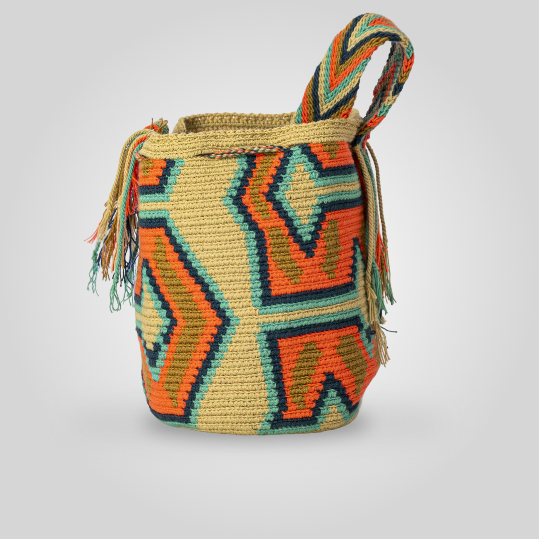 Mochila Wayuu Mediana "Aa'in" B3