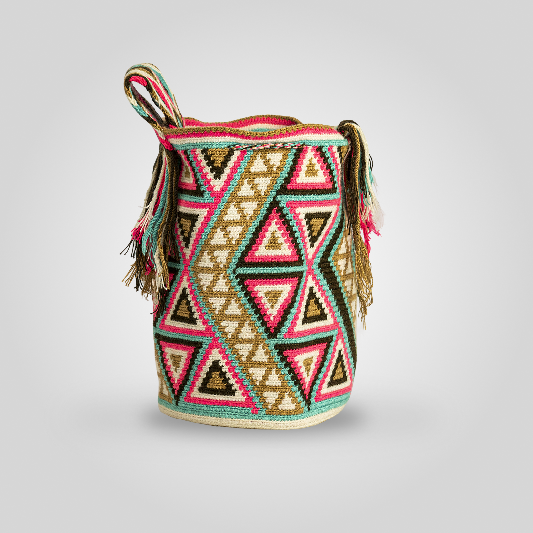 Mochila de Diseño Grande "Pütchipü'ü" A1