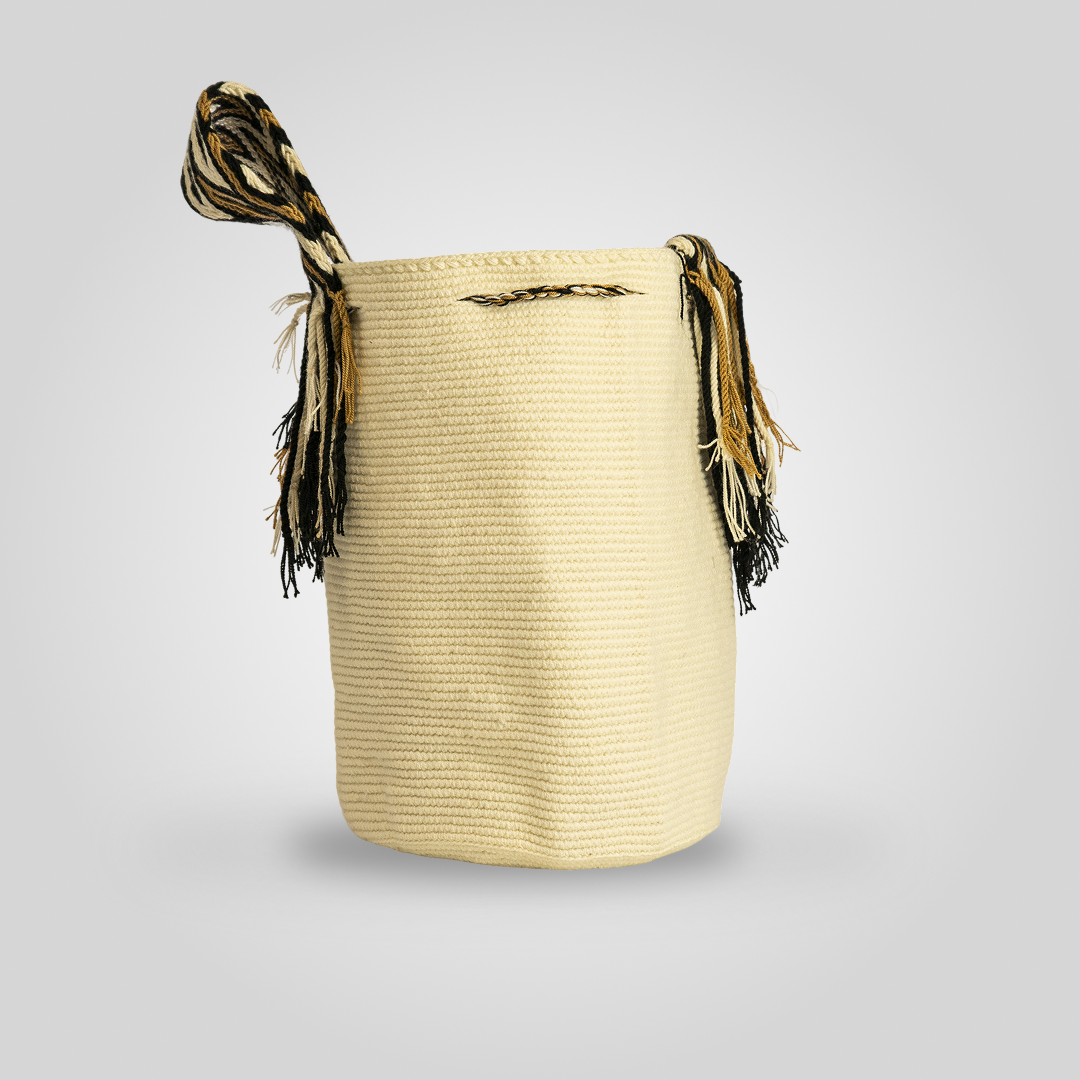 Mochila Wayuu Unicolor Blanca con Flecos Cafés "Jepirachi" C7
