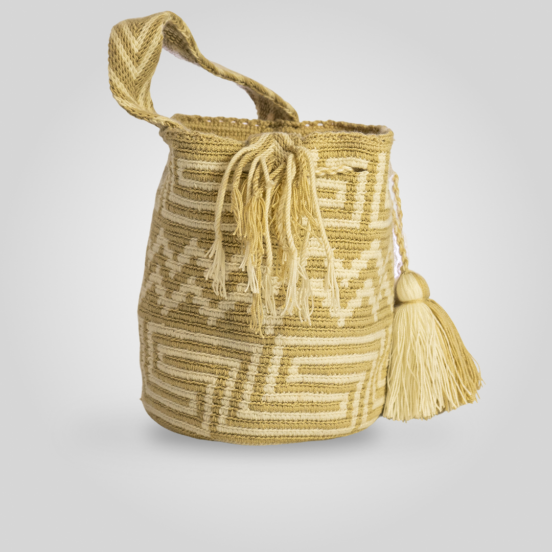 Mochila Wayuu Diseño Mediano "Talawayüupana" B12