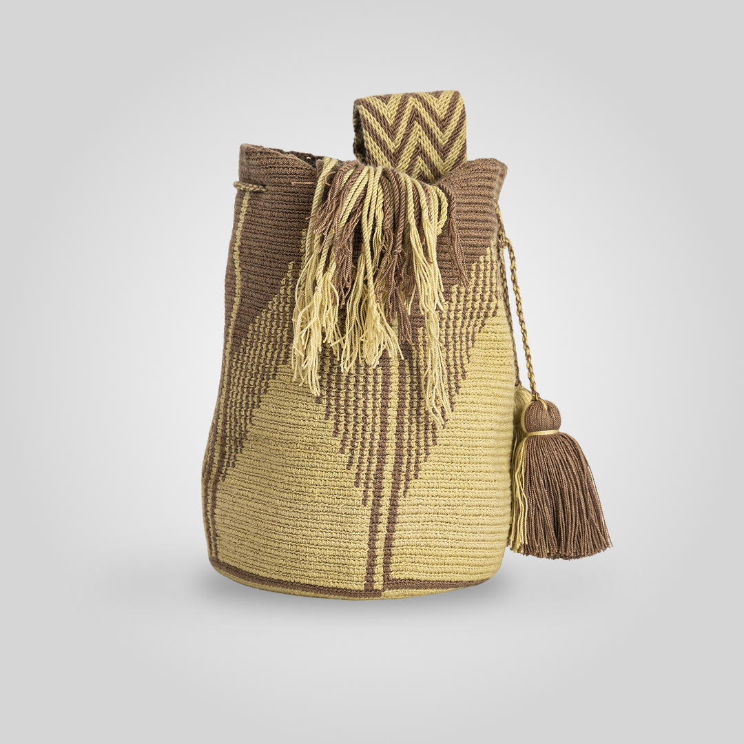 Mochila de Diseño Grande "Achijiraa" A2