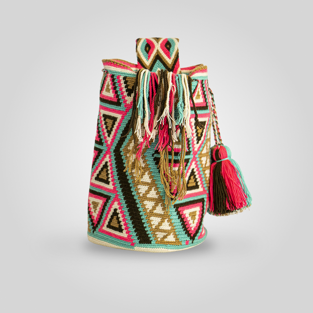 Mochila de Diseño Grande "Pütchipü'ü" A1